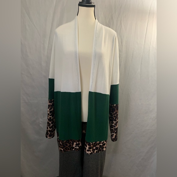 Dokotoo woman’s leopard stripped cardigan - Picture 5 of 7